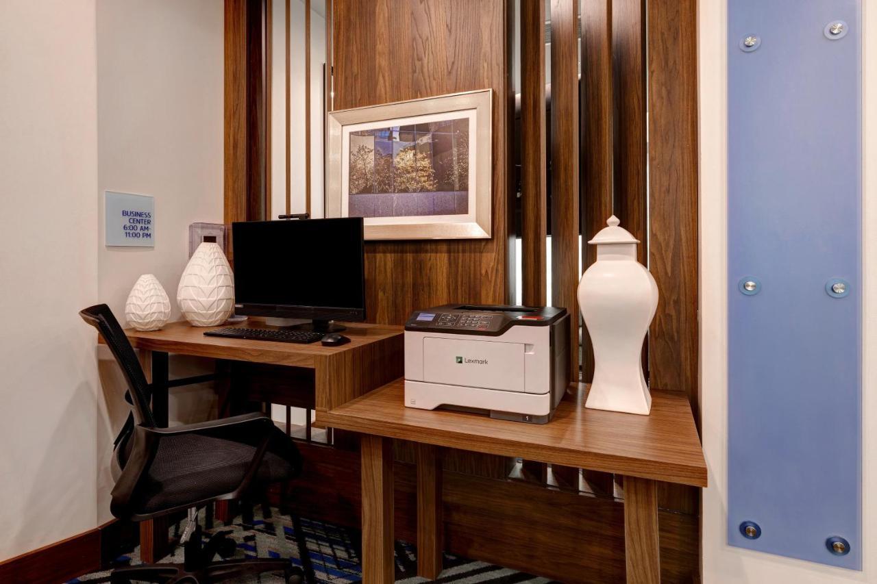 Holiday Inn Express & Suites - Grand Rapids South - Wyoming By Ihg Bagian luar foto