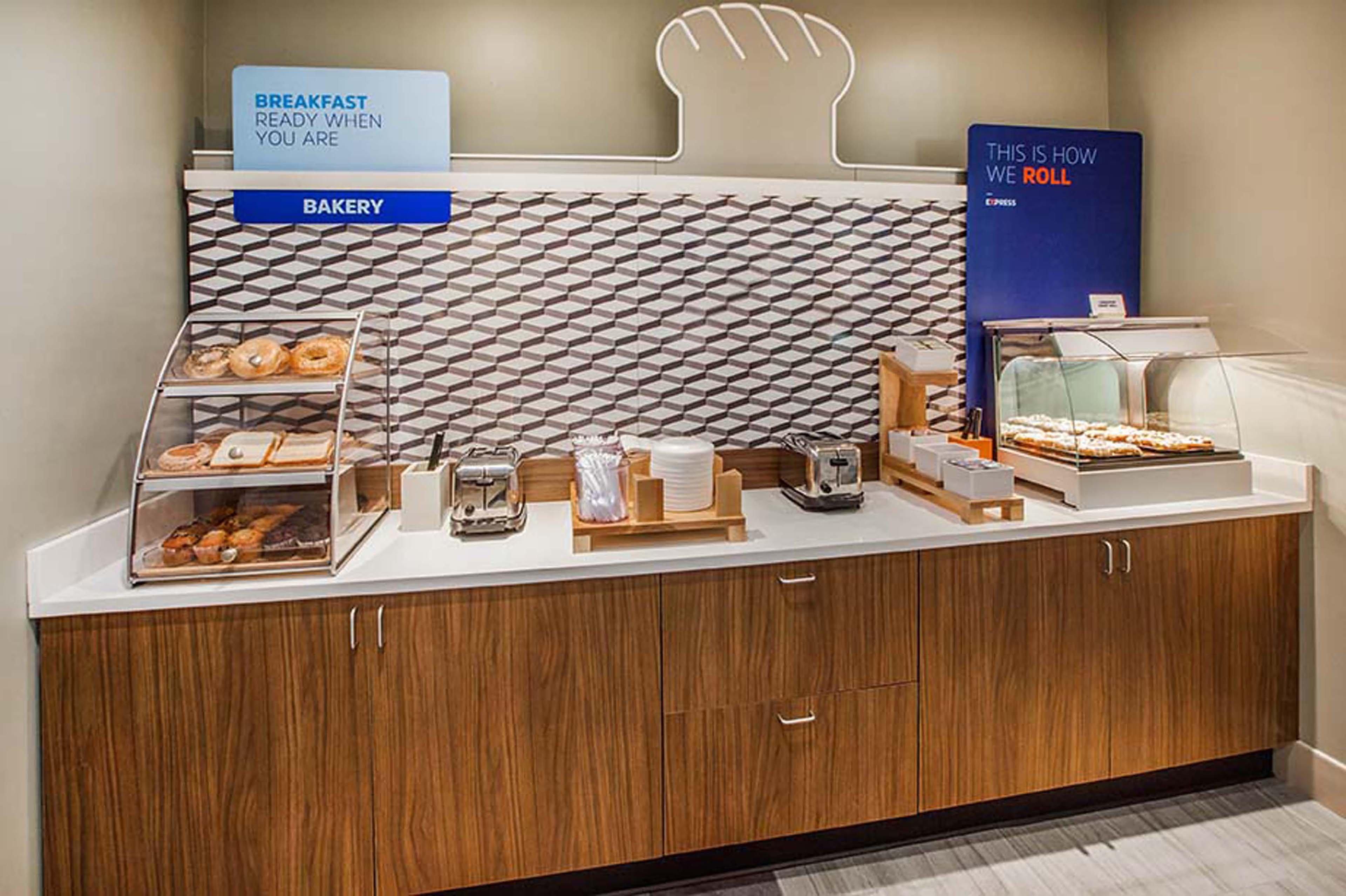 Holiday Inn Express & Suites - Grand Rapids South - Wyoming By Ihg Bagian luar foto